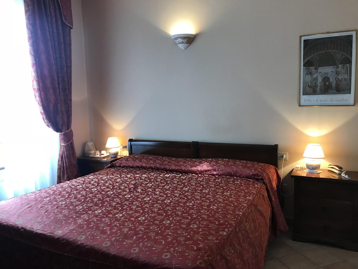 Ca' Rossa Hotel